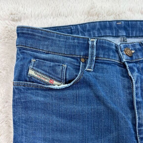 DIESEL WOMENS Size 28 SUPER SKINNY SKINZEE High Waisted Jeans Medium Blue - Picture 3 of 11